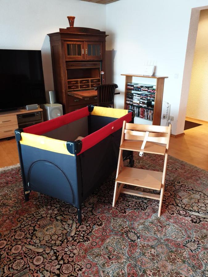 Wohnung Fuer 4 Personen, 2 Schlafzimmer, 2 Parkplaetze, Wlan Konstanz Luaran gambar
