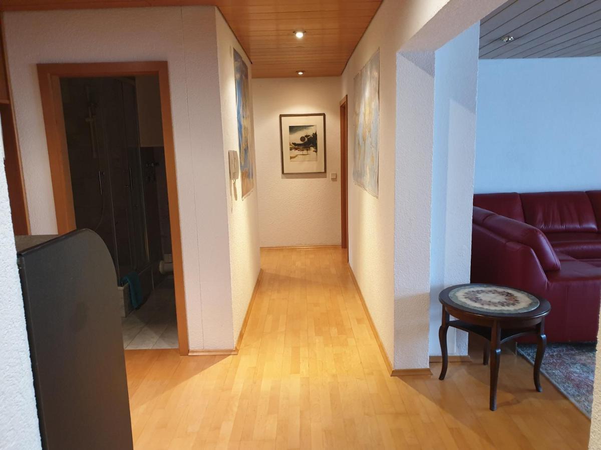 Wohnung Fuer 4 Personen, 2 Schlafzimmer, 2 Parkplaetze, Wlan Konstanz Luaran gambar