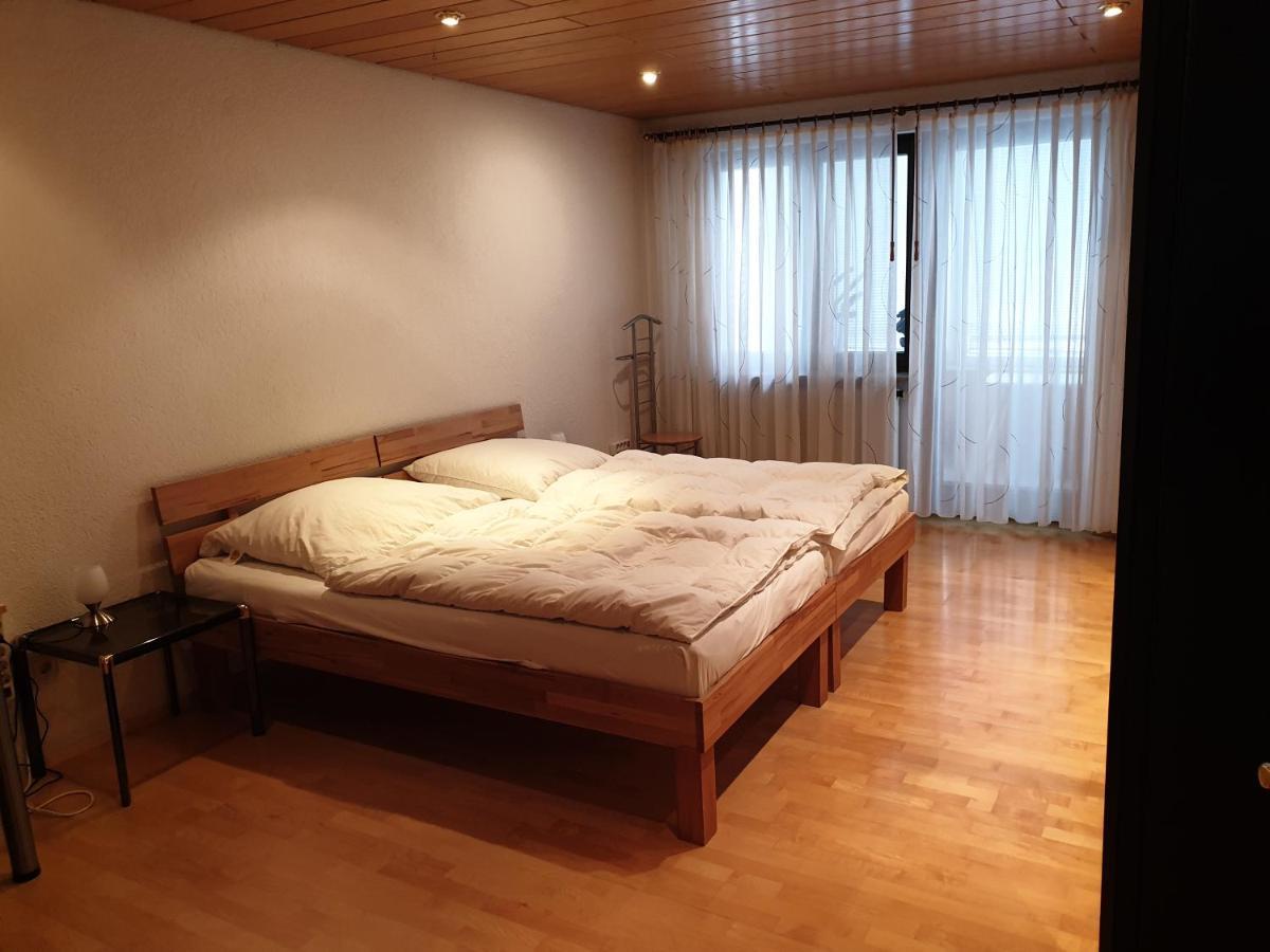 Wohnung Fuer 4 Personen, 2 Schlafzimmer, 2 Parkplaetze, Wlan Konstanz Luaran gambar